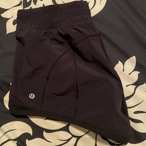 black lulu shorts